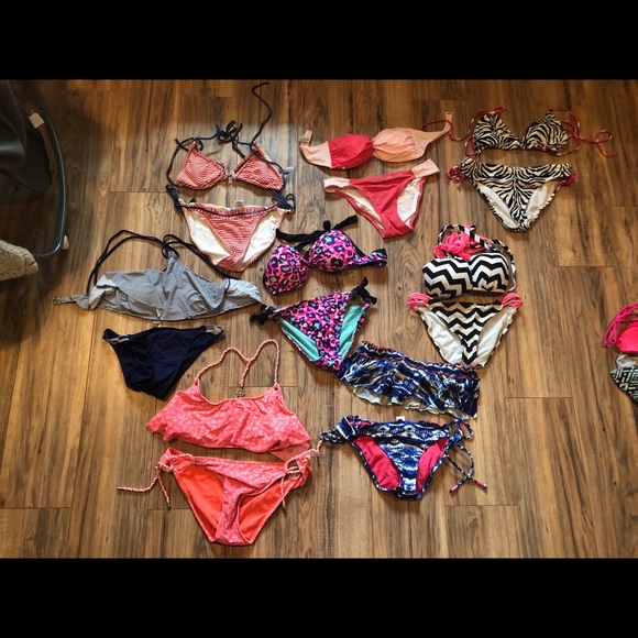 Swim suits - Picture 1 of 6